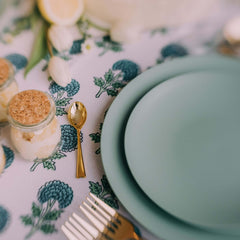 10 In. Trend Eucalyptus Plates | 10 Count