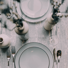 8 In. Classic Sage Design Plates | 10 Count