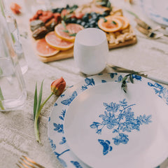 10 In. Botanical Design Plastic Plates | 10 Count