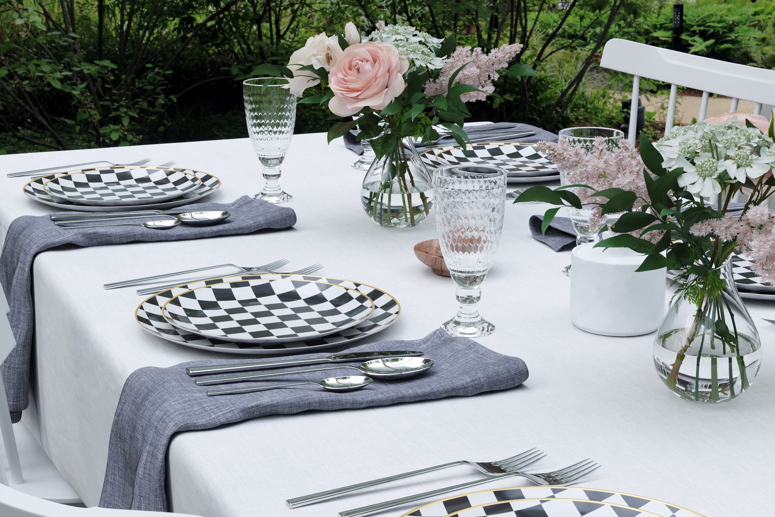 10 In. Checkerboard White Plastic Plates | 10 Count