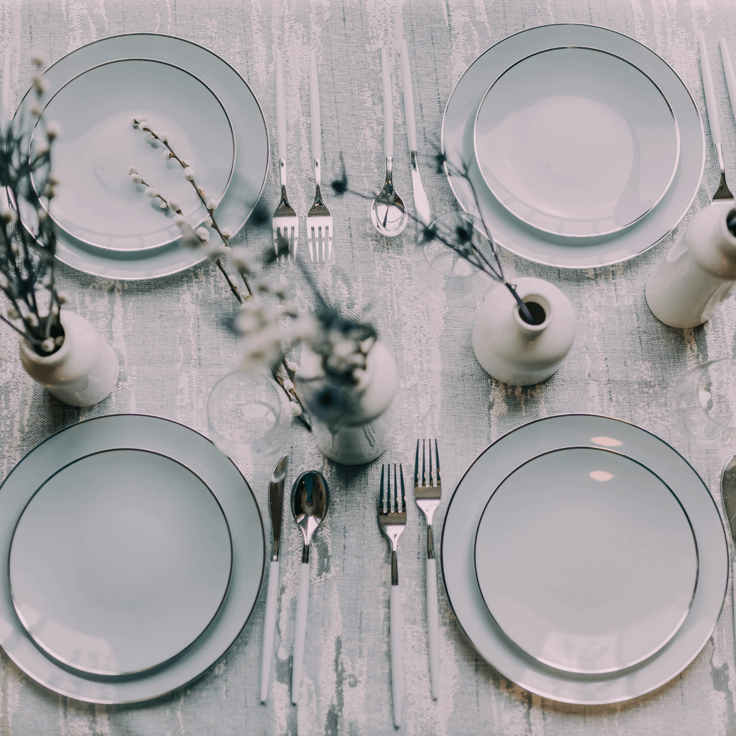 8 In. Classic Sage Design Plates | 10 Count