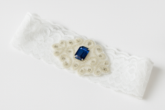 Elegant Blue Gemstone Lace Garter - Plus Size Bridal Accessory
