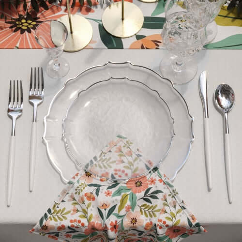 9 In. Clear/Silver Petal Plates | 20 Count