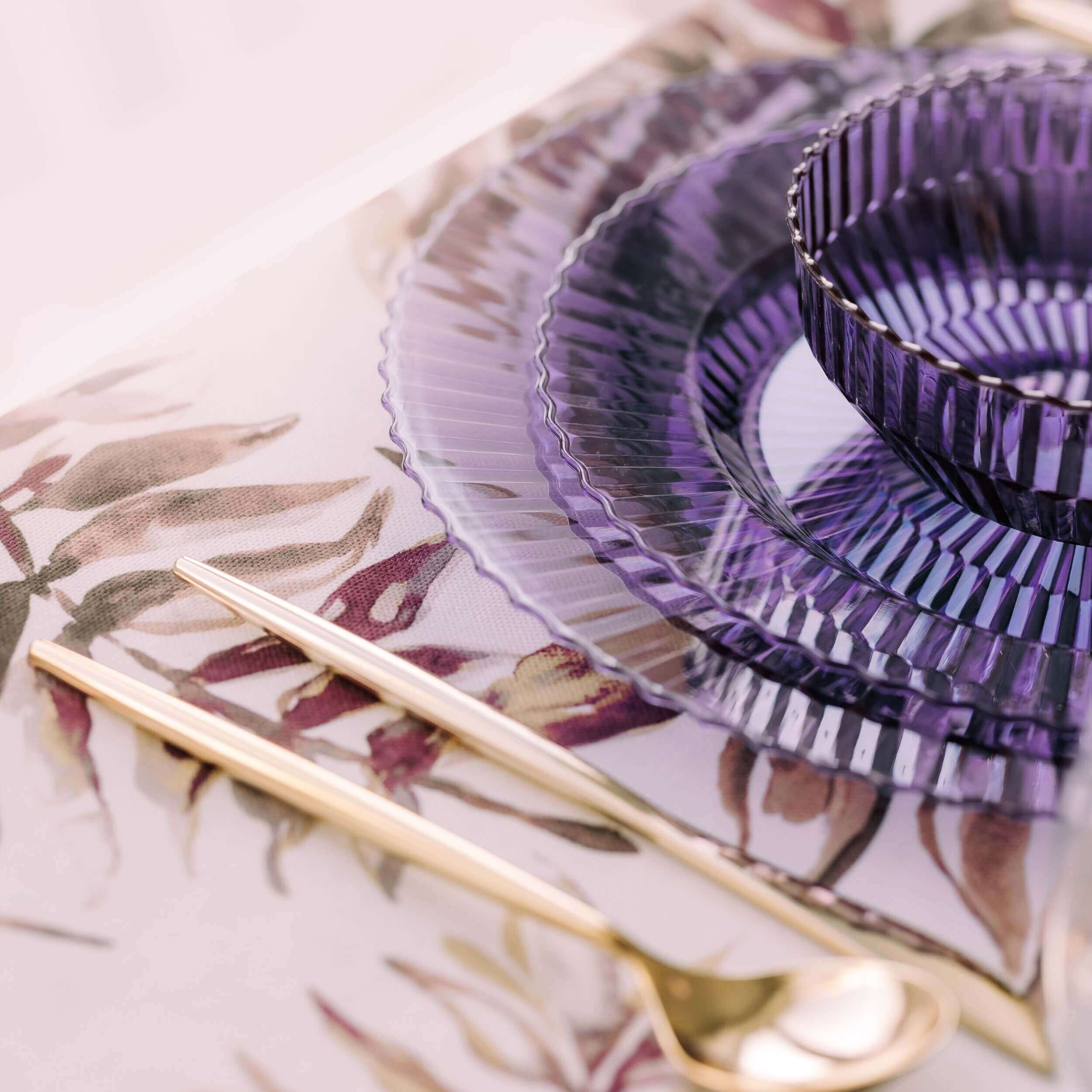 Gemstone Collection Amethyst 9 Inch Plates - 10 Ct.