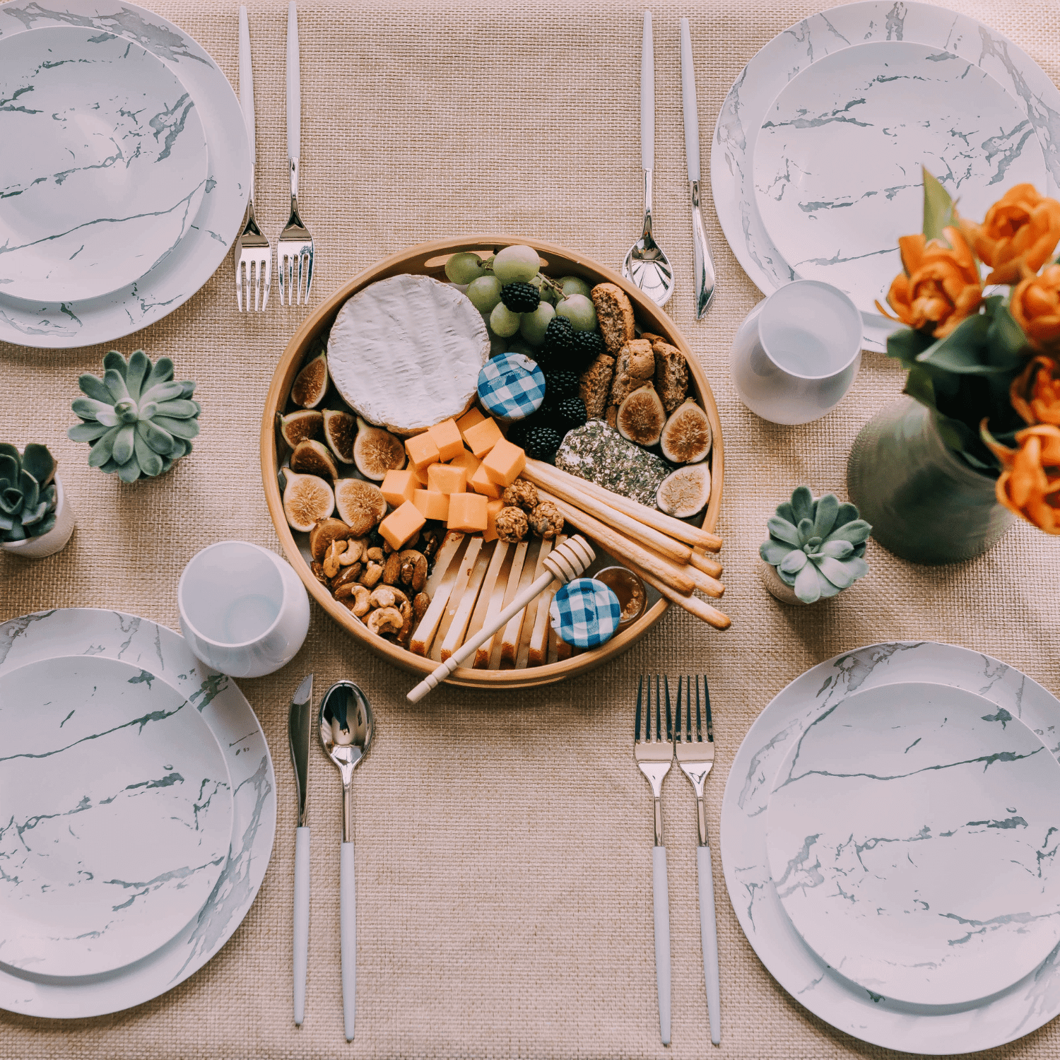 8 In. Stone Design Plastic Plates | 120 Count