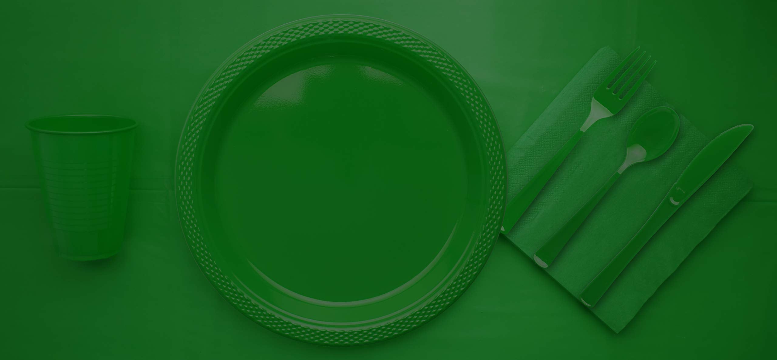 9 In. Dark Green Plastic Plates | 8 Count