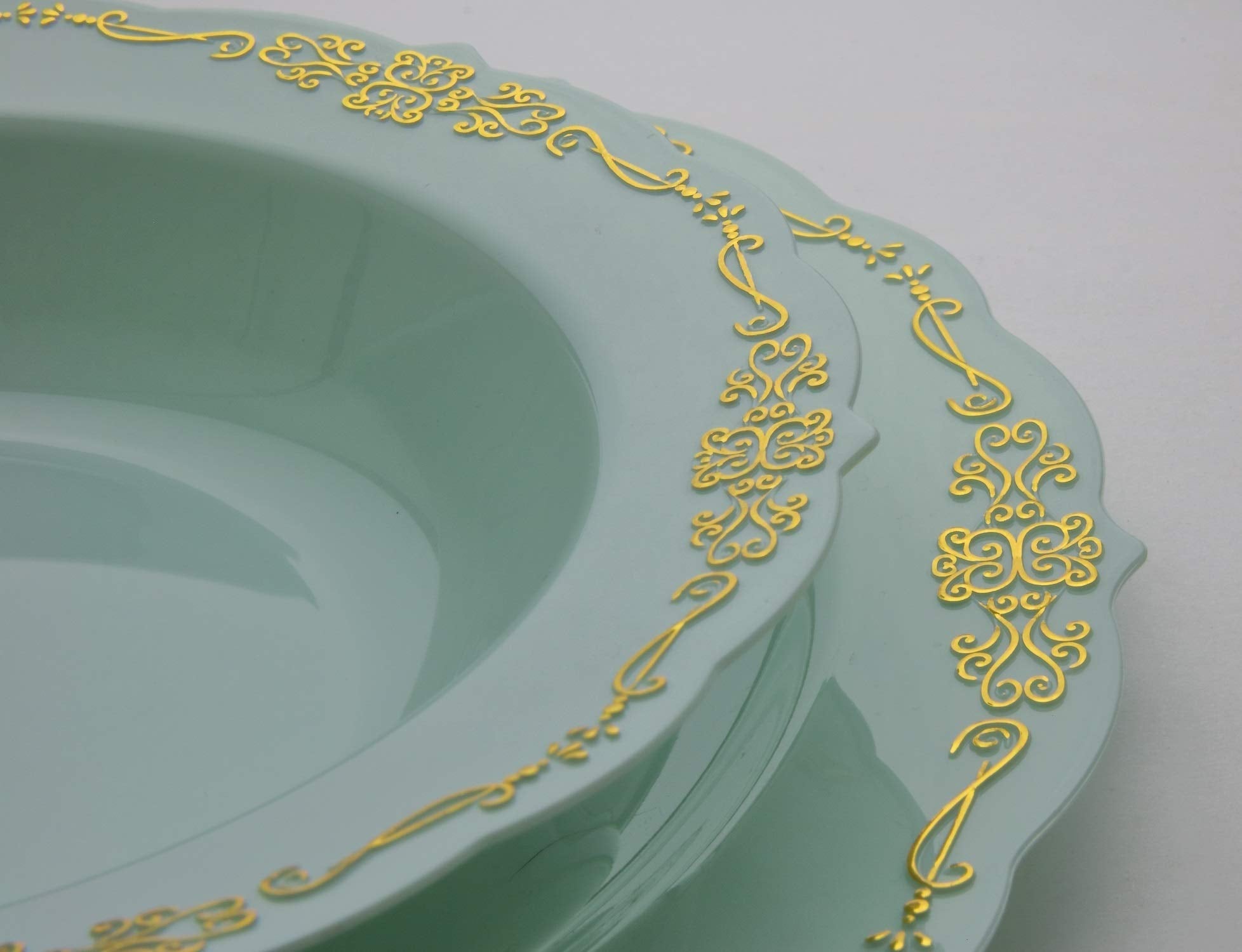 9 In. Robin Blue Victorian Design Plastic Plates | 120 Count