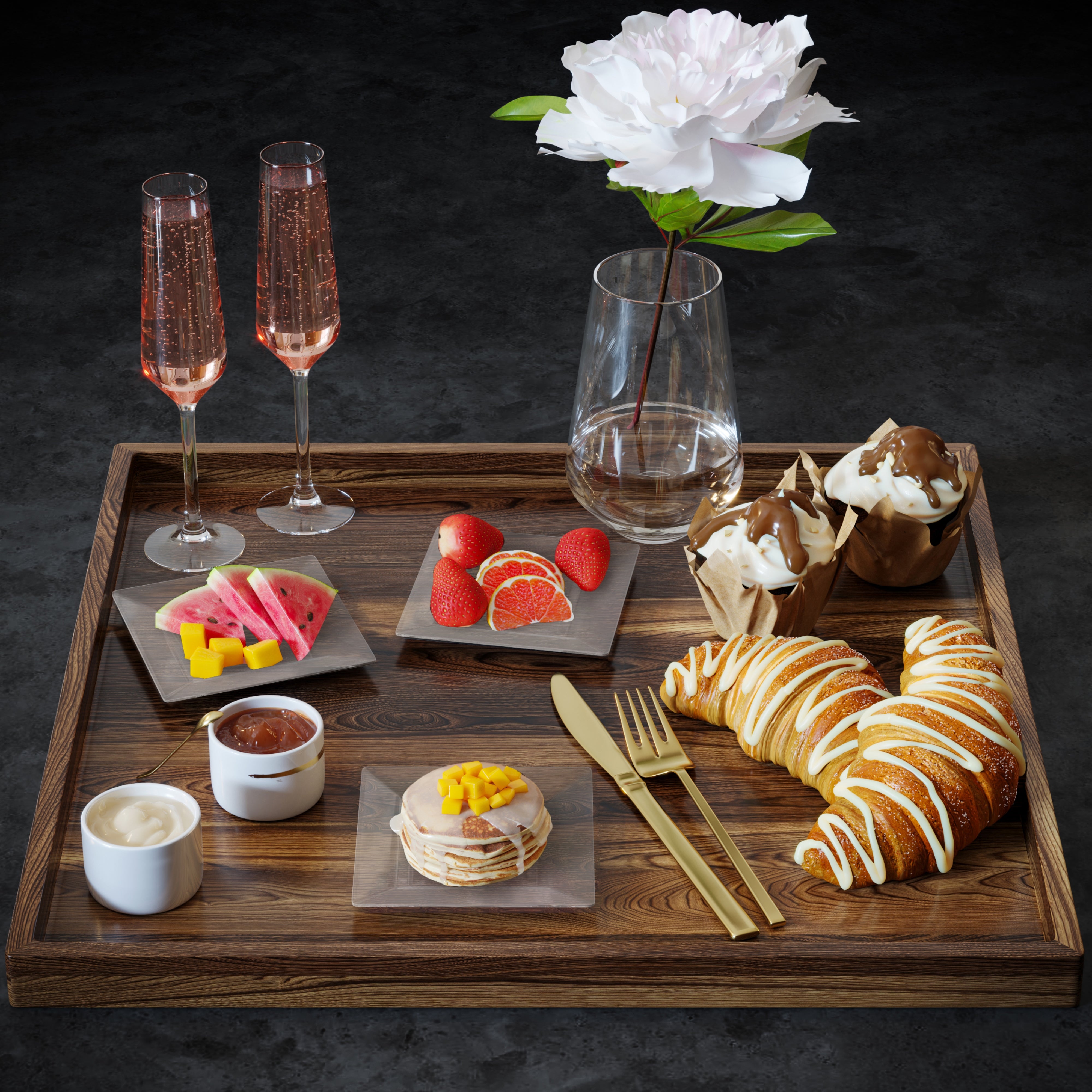 4.5 In. Clear Square Plates - 100 Count