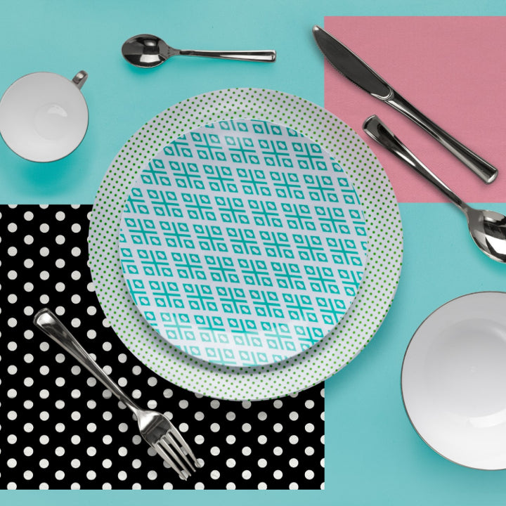 10 In. Aztec Design Plastic Plates | 10 Count