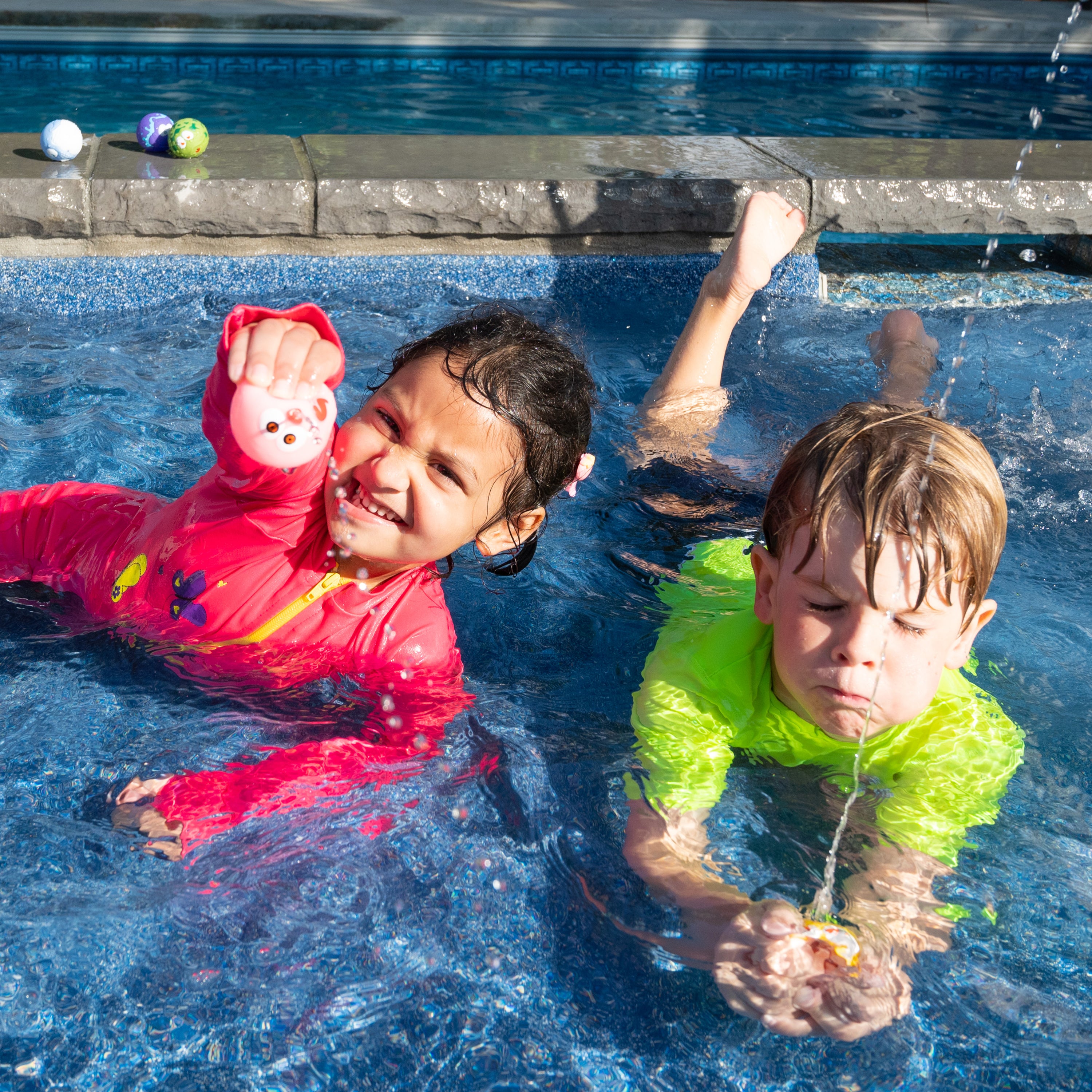 Water Squirt Balls - 12 Count