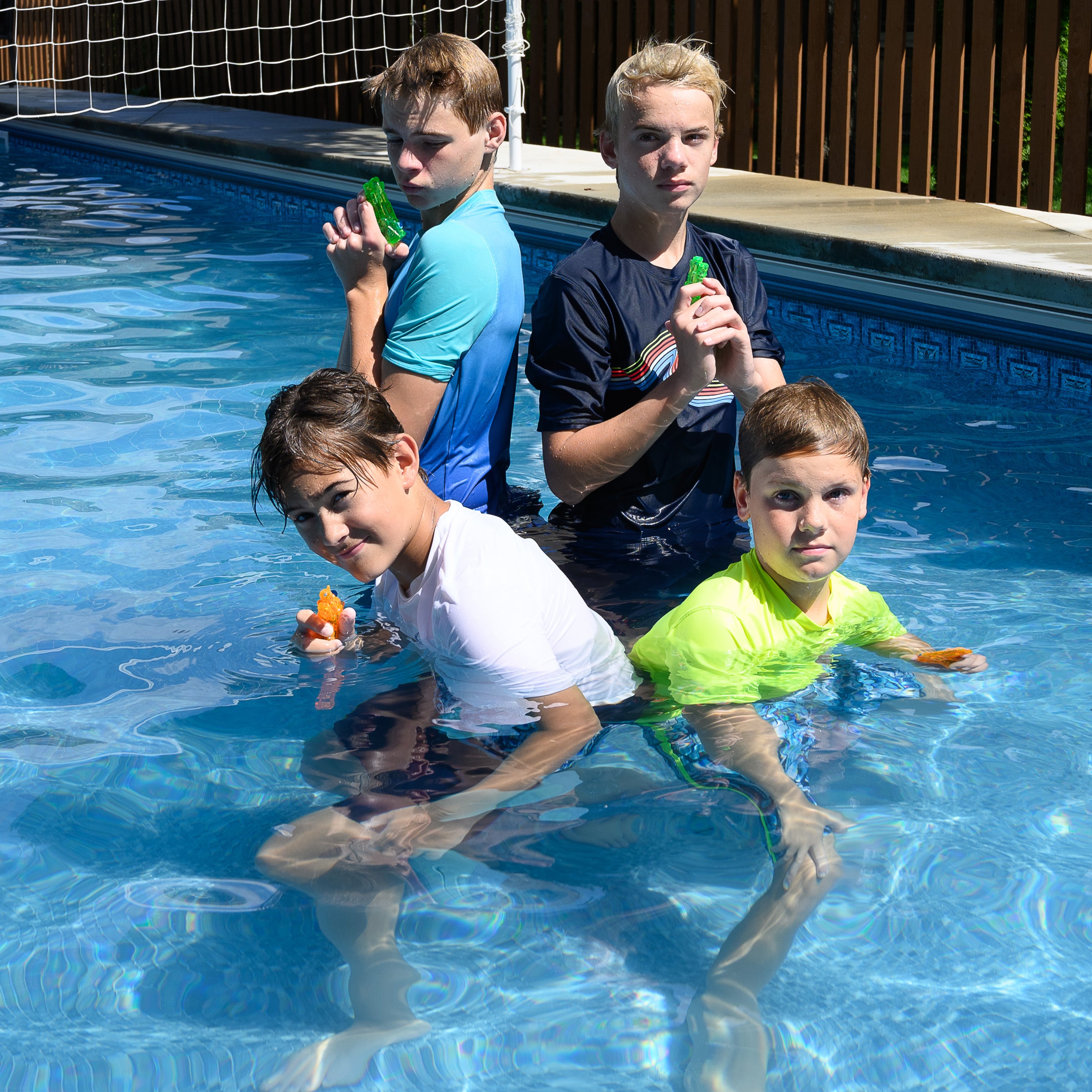 Water Guns/4 In - 12 Count