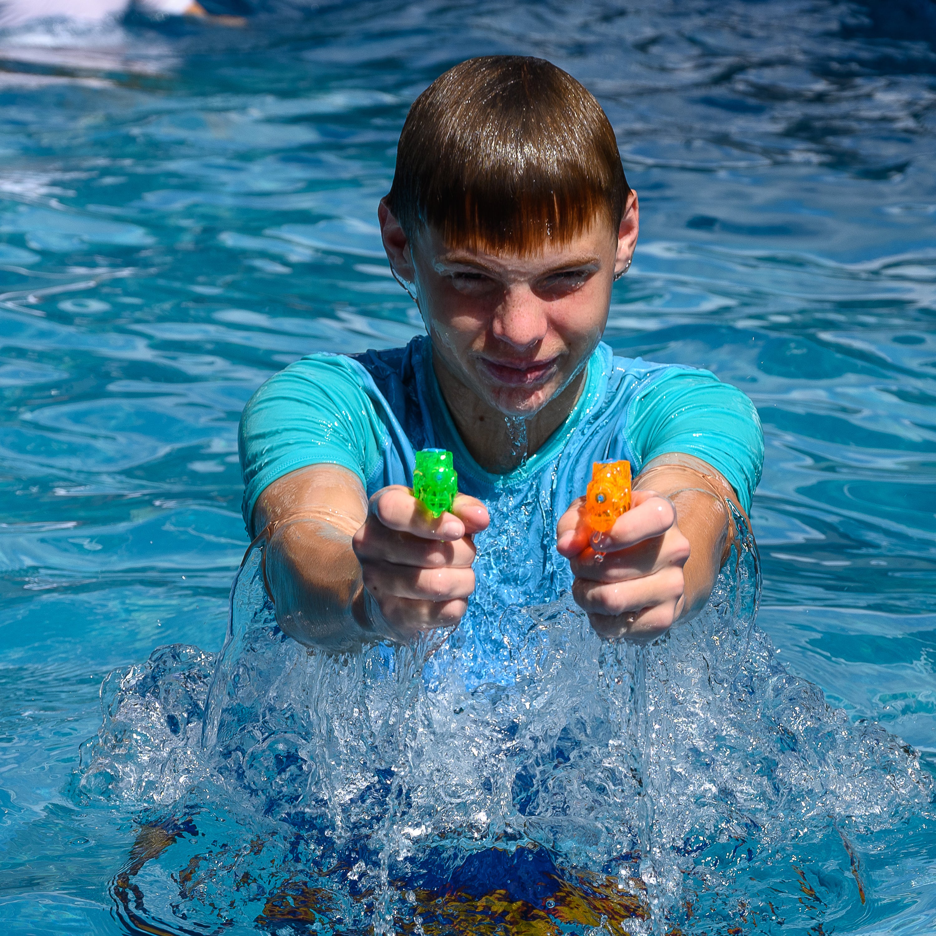 Water Guns/4 In - 12 Count