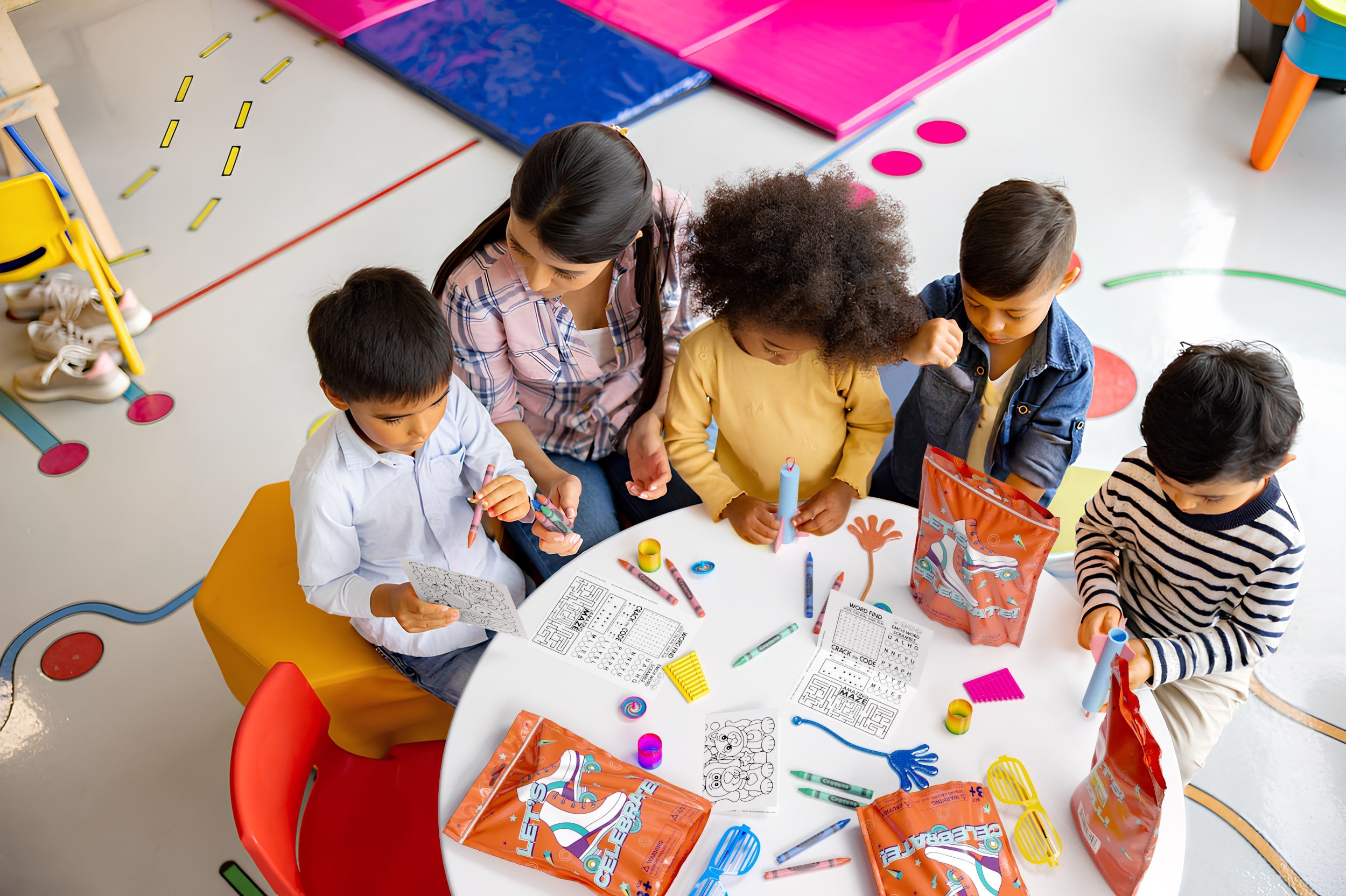 8 Piece Goody Bag - Roller Skating Theme | 10 Count