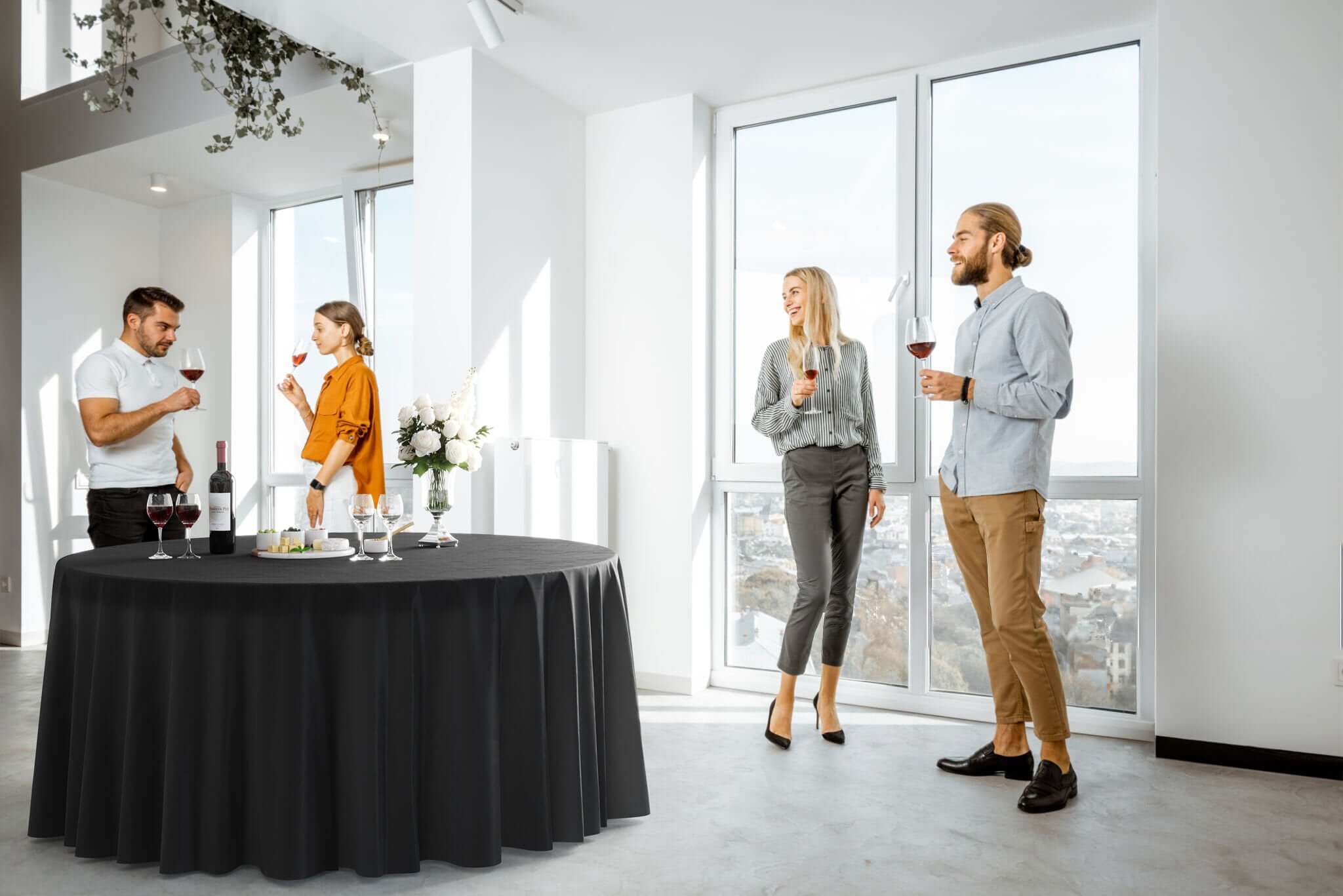 120 In. Premium Round Black Plastic Table Cover